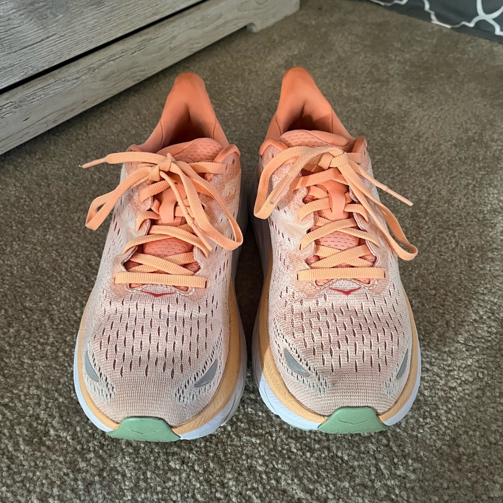 Hoka Clifton 8 Women's Peach Running Shoes - Picture 2 of 7